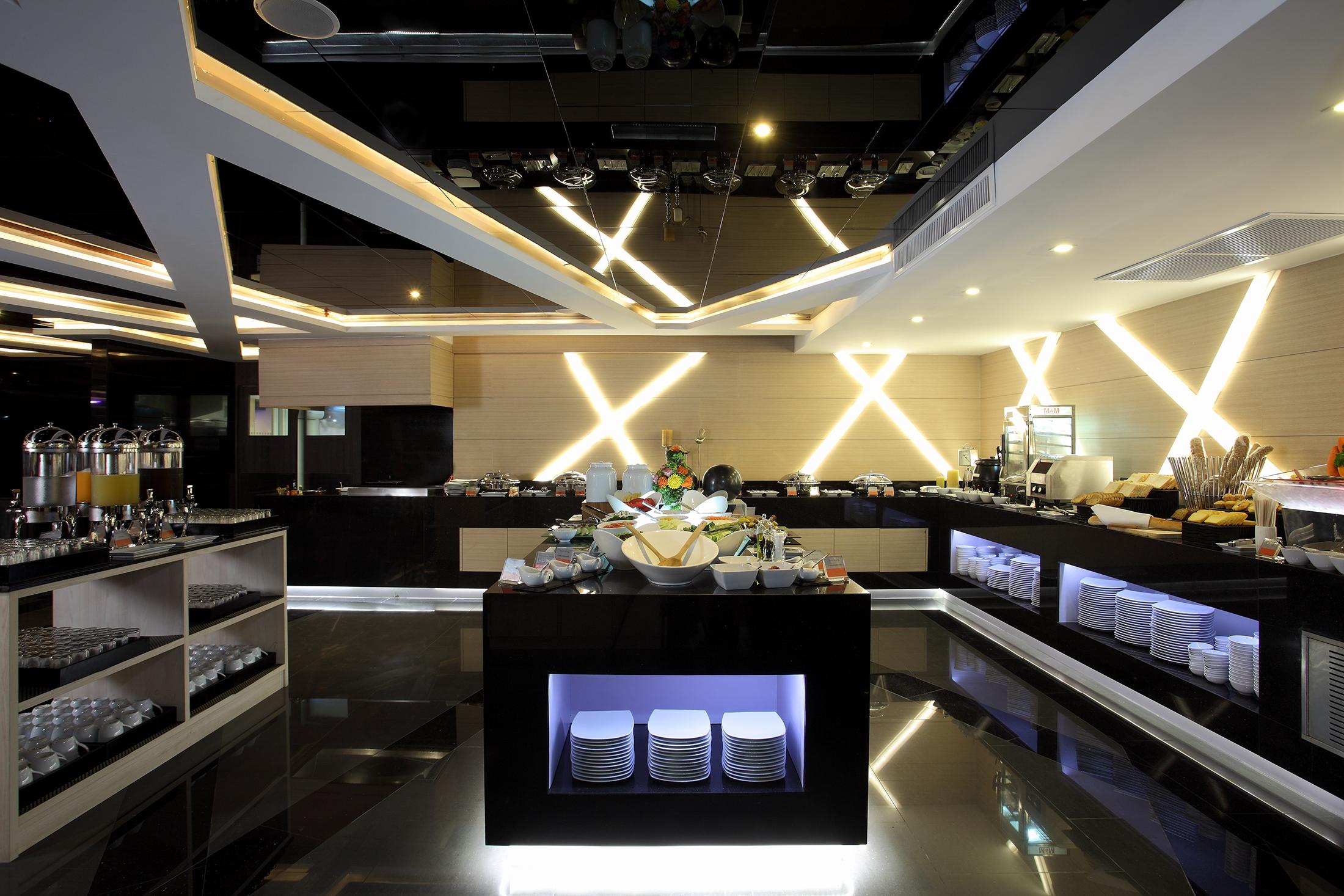 Nova Express Pattaya Hotel Экстерьер фото