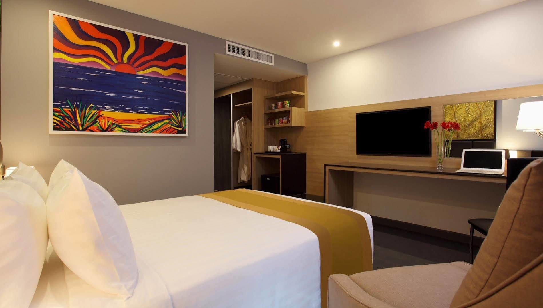 Nova Express Pattaya Hotel Экстерьер фото